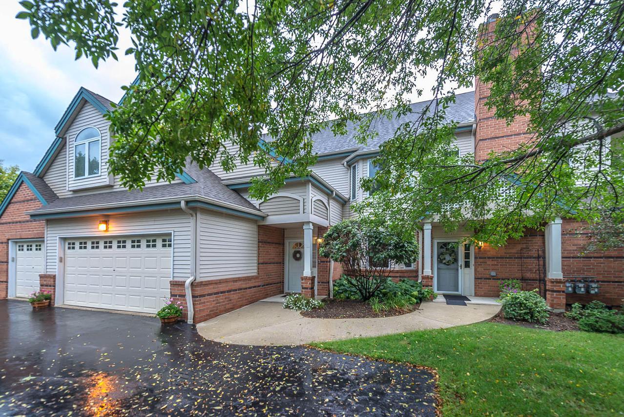 3163 S Toldt Pkwy, West Allis, WI 53227