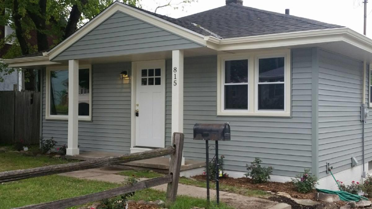 815 Buena Vista Ave., Waukesha, WI 53188