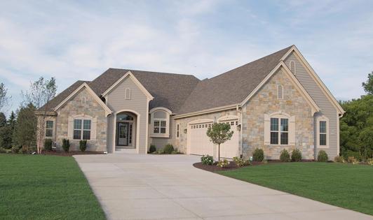 N33W29640 Woodridge Cr Cir, Delafield, WI 53072