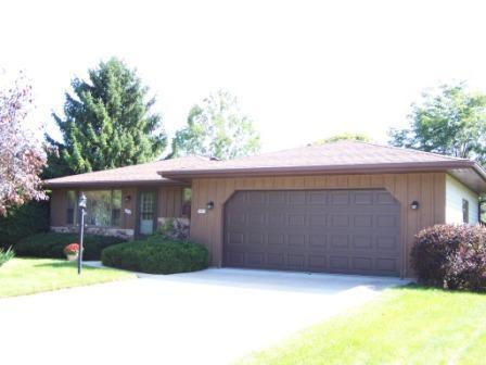 5005 S Reineking Dr, Sheboygan, WI 53083