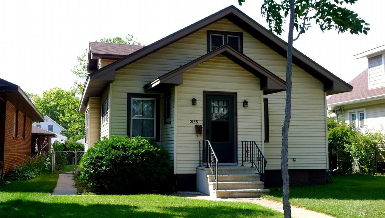 2133 Loomis St, La Crosse, WI 54603