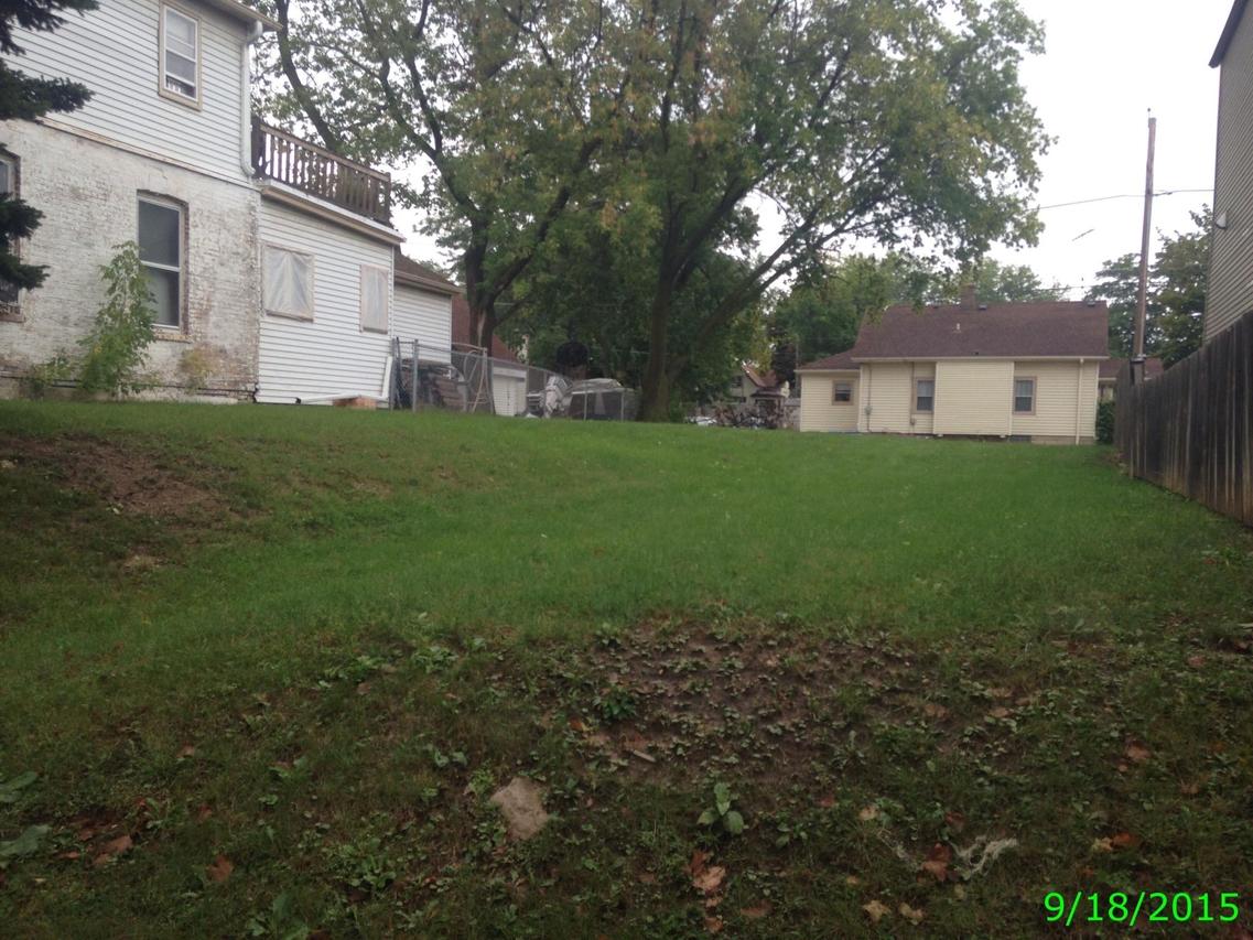 703 E Lincoln Ave., Milwaukee, WI 53207