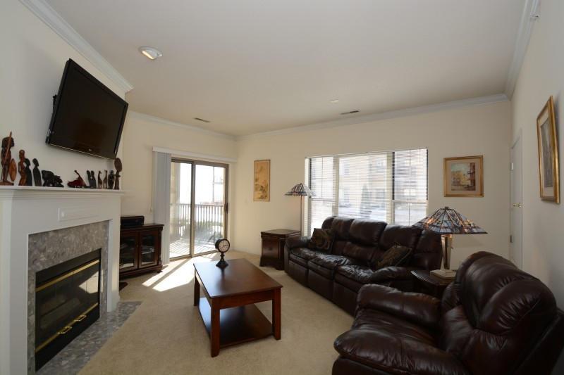 1300 N Prospect Ave #124, Milwaukee, WI 53202