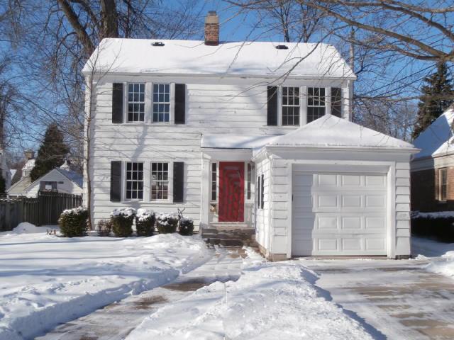 5019 N Sheffield Ave, Whitefish Bay, WI 53217