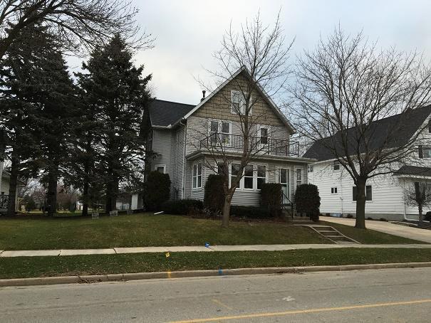 1212 Main St, Lomira, WI 53048