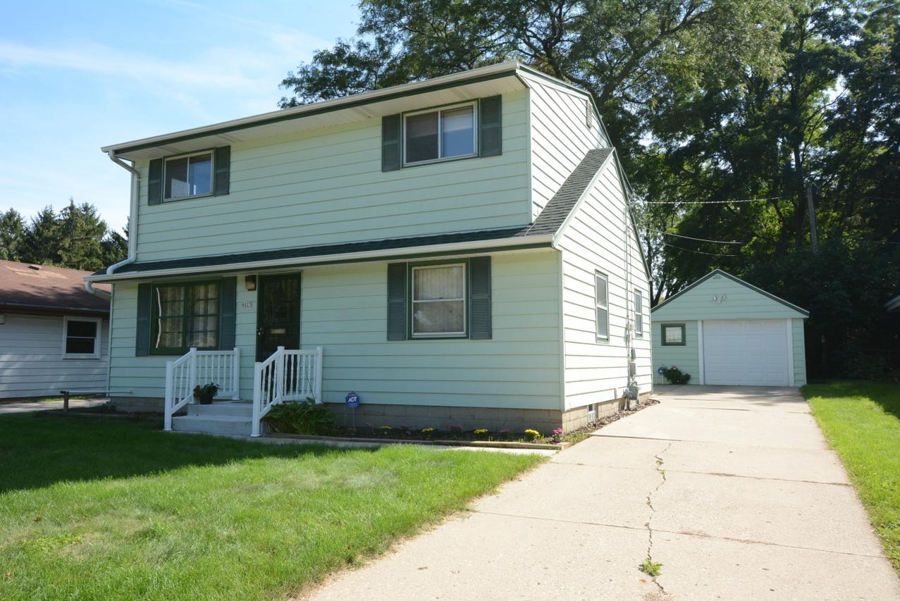 4025 W Kiley Ave., Milwaukee, WI 53209