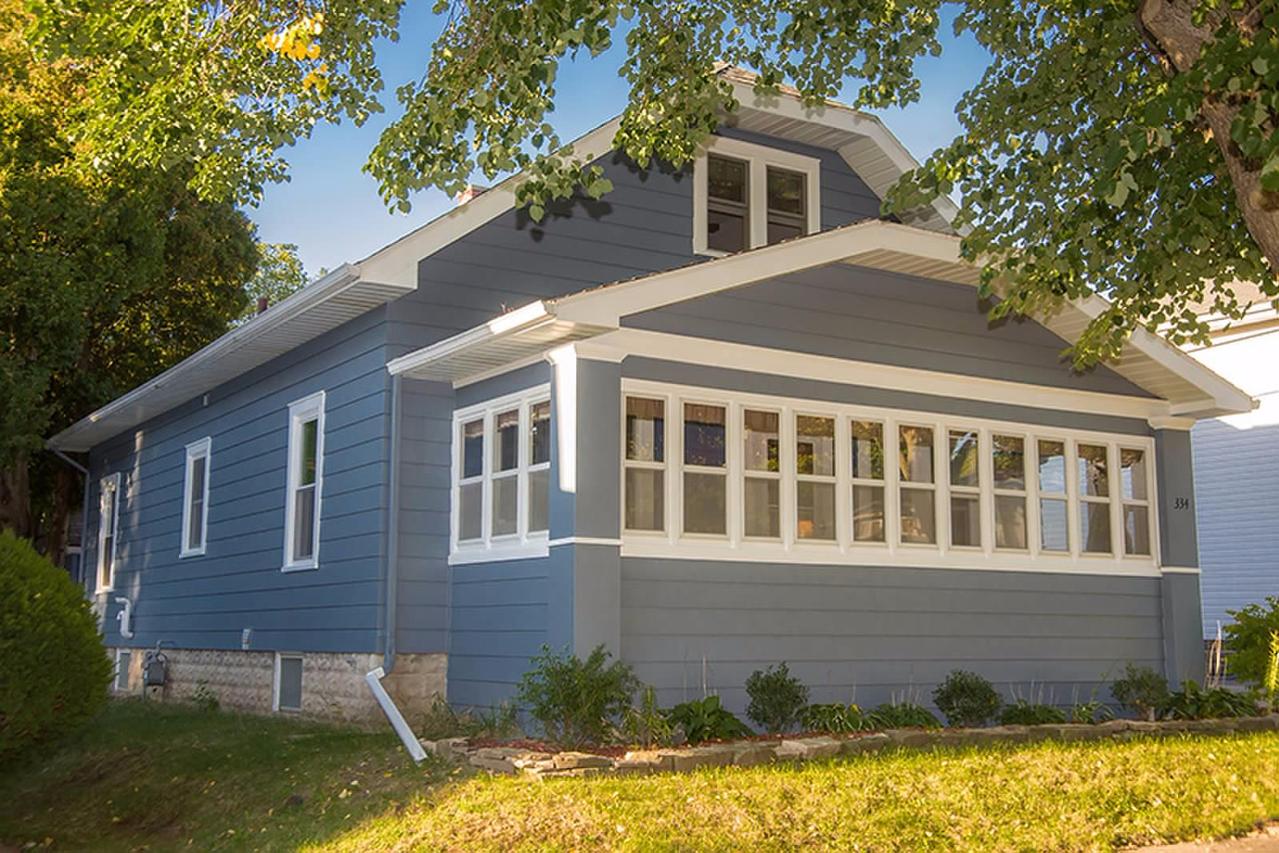 334 Lemira Ave, Waukesha, WI 53188