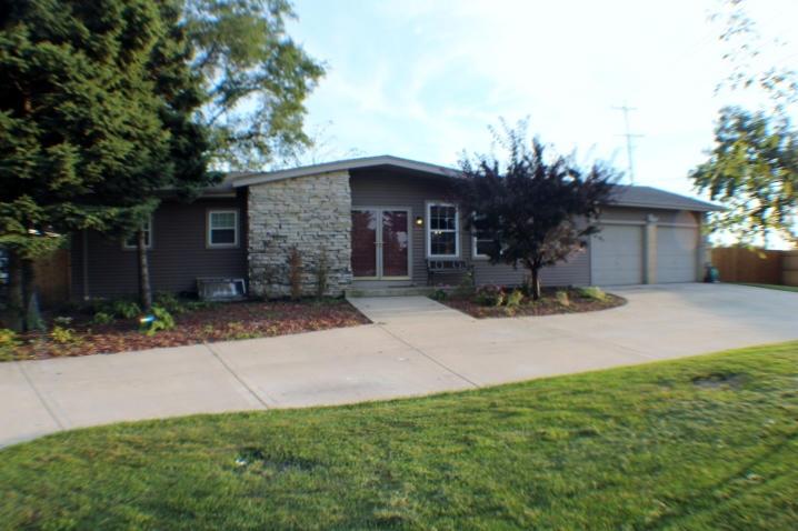 1621 Walter Ave, Mount Pleasant, WI 53403