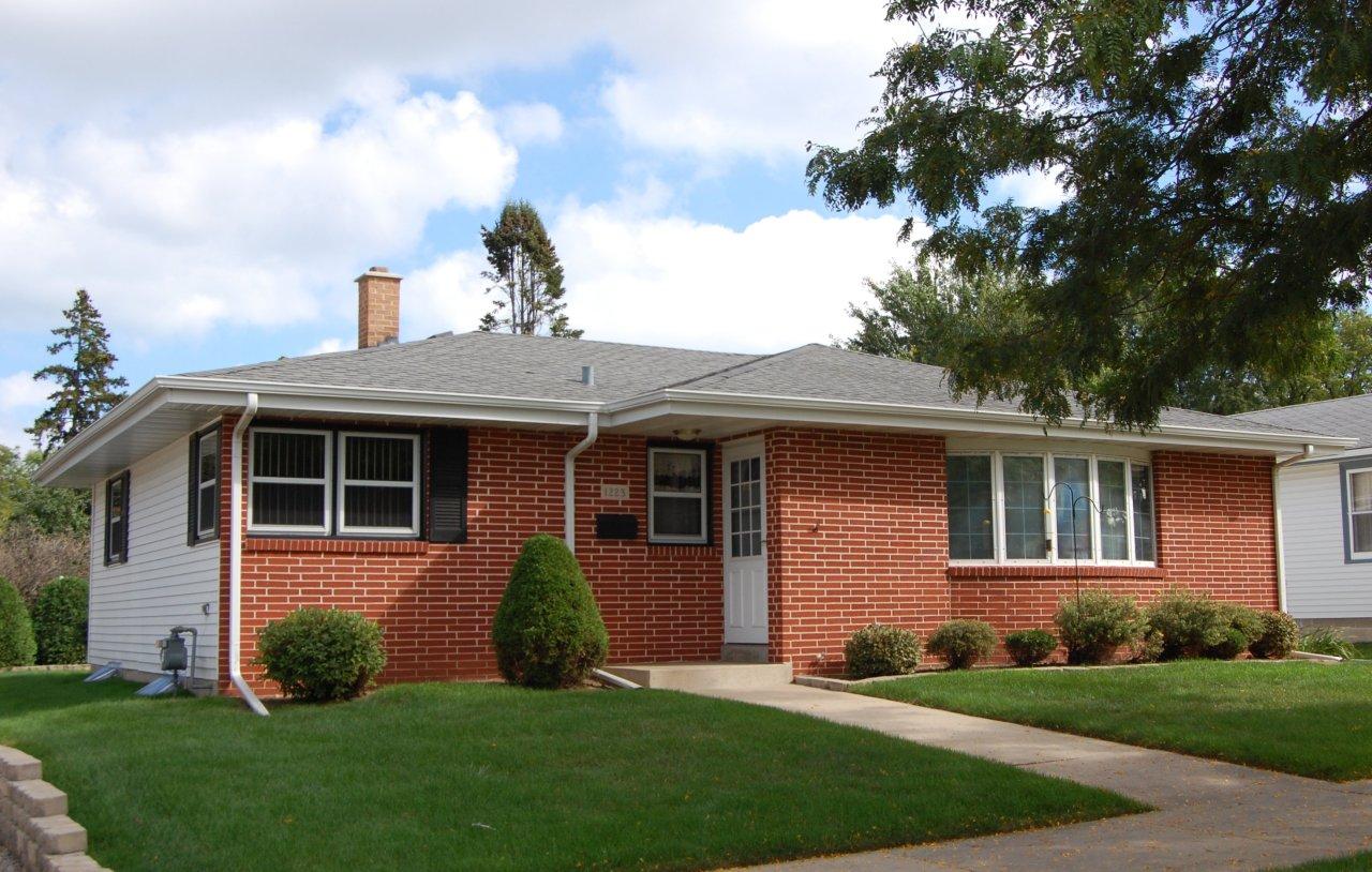 1223 Virginia St., Racine, WI 53405