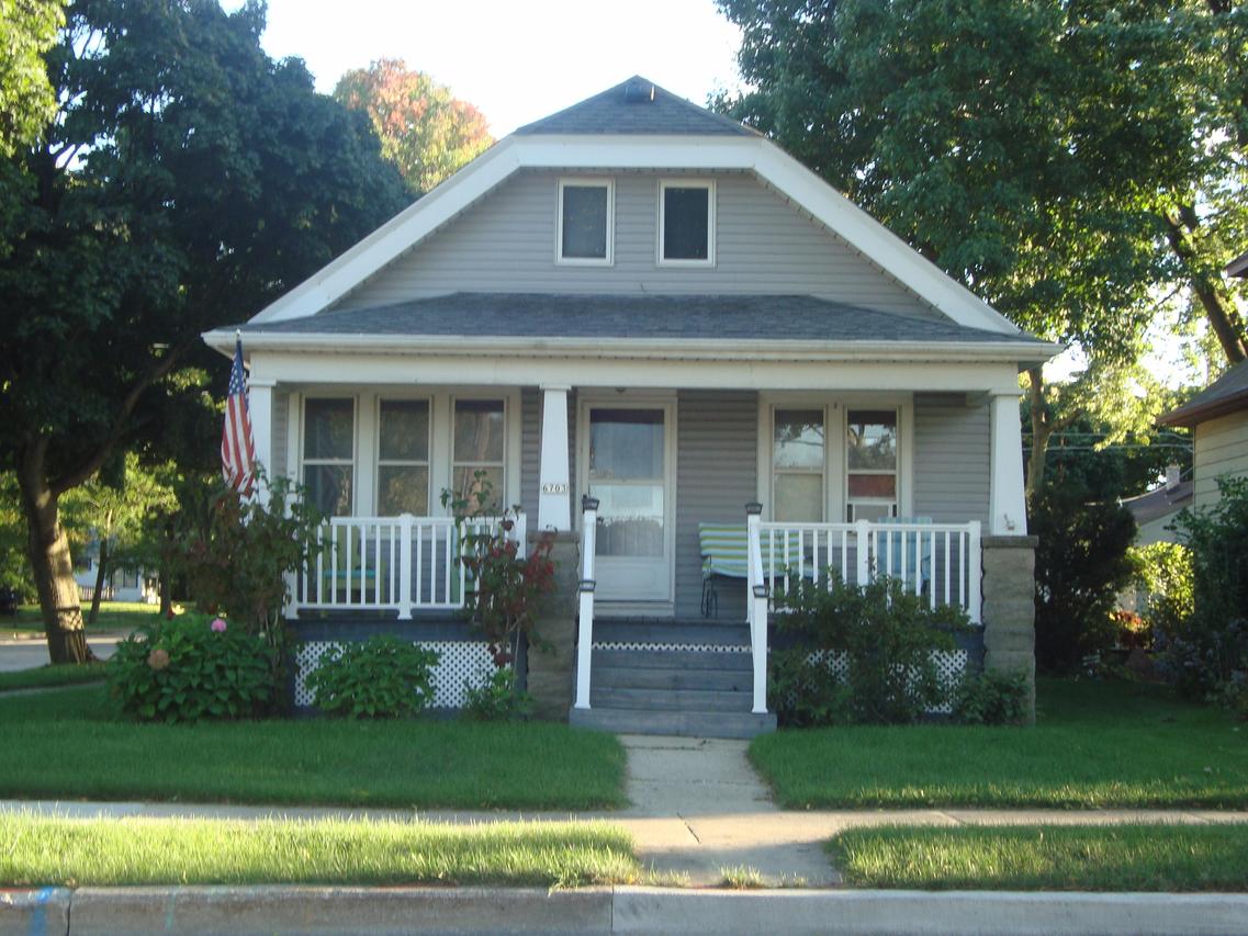 6703 W Arthur Ave., West Allis, WI 53219