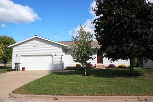 2703 S Pleasant Dr, Holmen, WI 54636