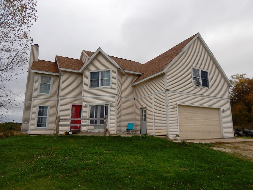 N3210 County Road A, Oakland, WI 53538