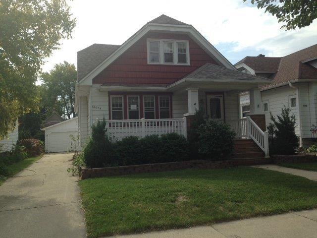 6627 Romona Ave #6627A, Wauwatosa, WI 53213