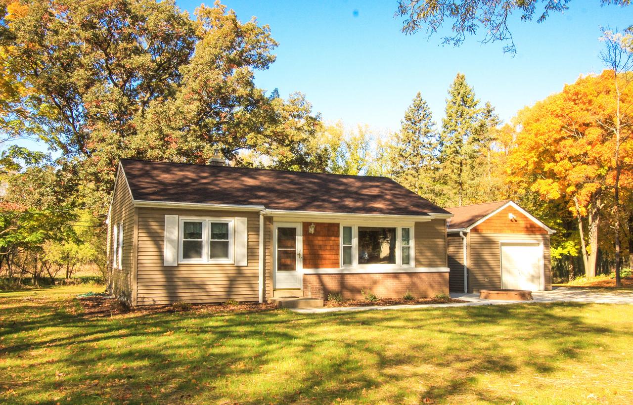 4575 N 150th St, Brookfield, WI 53005