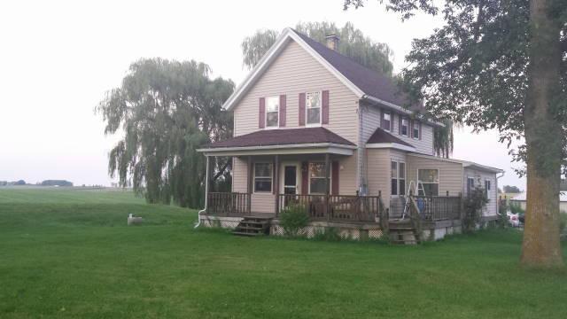 7086 County Road Ll, Belgium, WI 53013