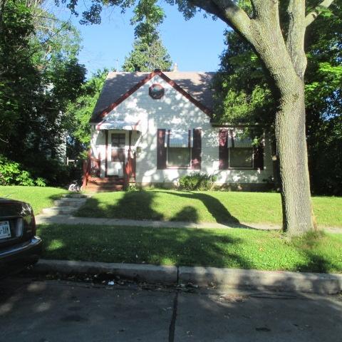 5977 N 41st St., Milwaukee, WI 53209