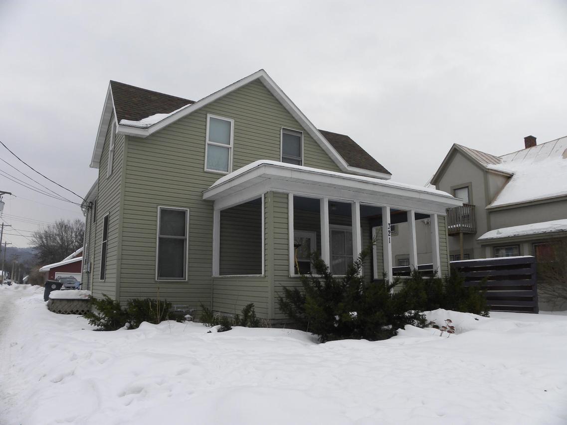 319 22nd St. #321, La Crosse, WI 54601
