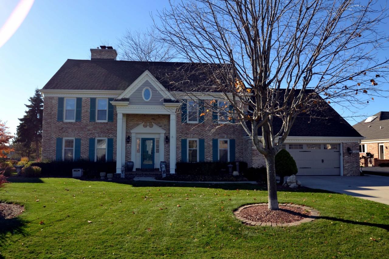 12611 N St Anne Ln, Mequon, WI 53092