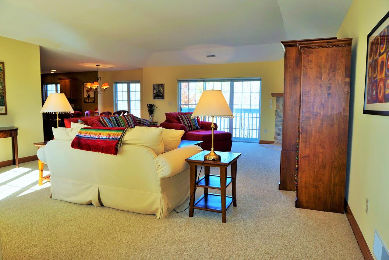 516 Arbor Oaks Ln. #D, Waukesha, WI 53188