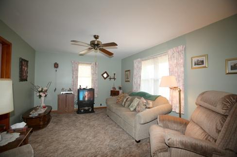 1622 S 165th St, New Berlin, WI 53151