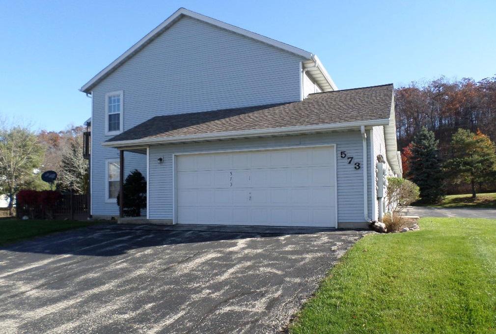 573 Slinger Rd #B1, Slinger, WI 53086