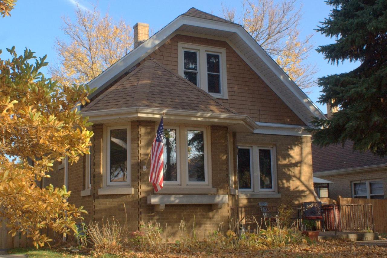 3260 S Logan Ave, Milwaukee, WI 53207