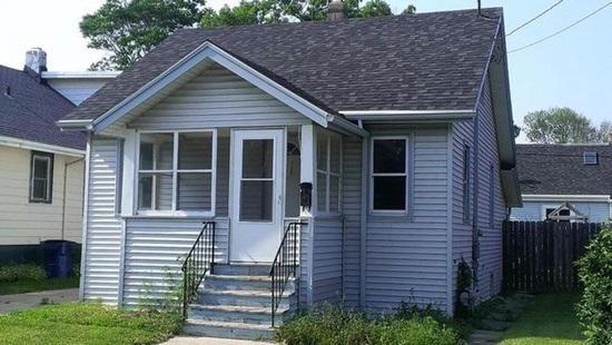 1606 75th St, Kenosha, WI 53143