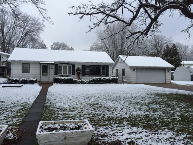 9720 269th Ave, Salem, WI 53179