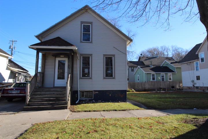 1121 S 10th St., Sheboygan, WI 53081
