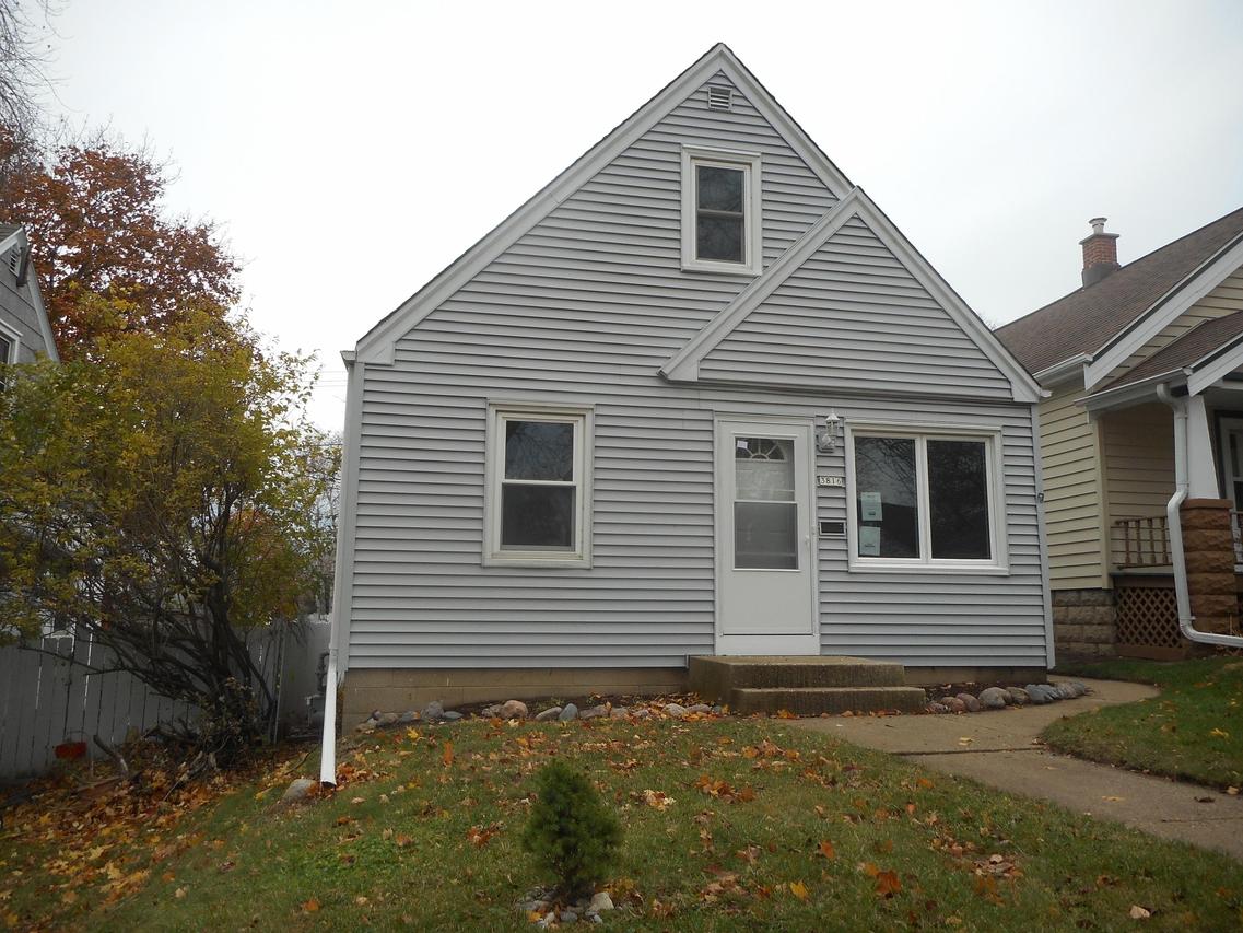 3816 S Rutland Ave, Saint Francis, WI 53235
