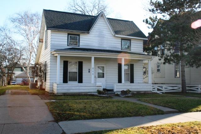 711 5th Ave, La Crosse, WI 54601