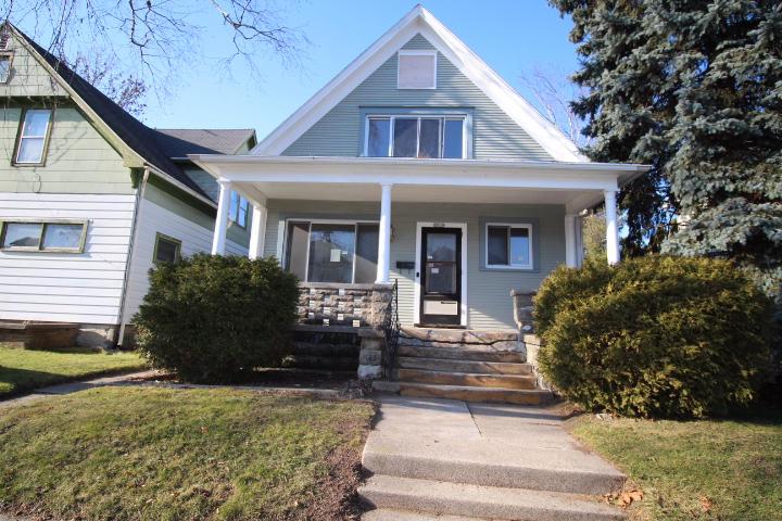 2008 S 14th St., Sheboygan, WI 53081