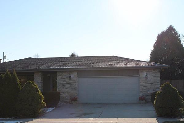 2322 W Shelly Ct., Sheboygan, WI 53083