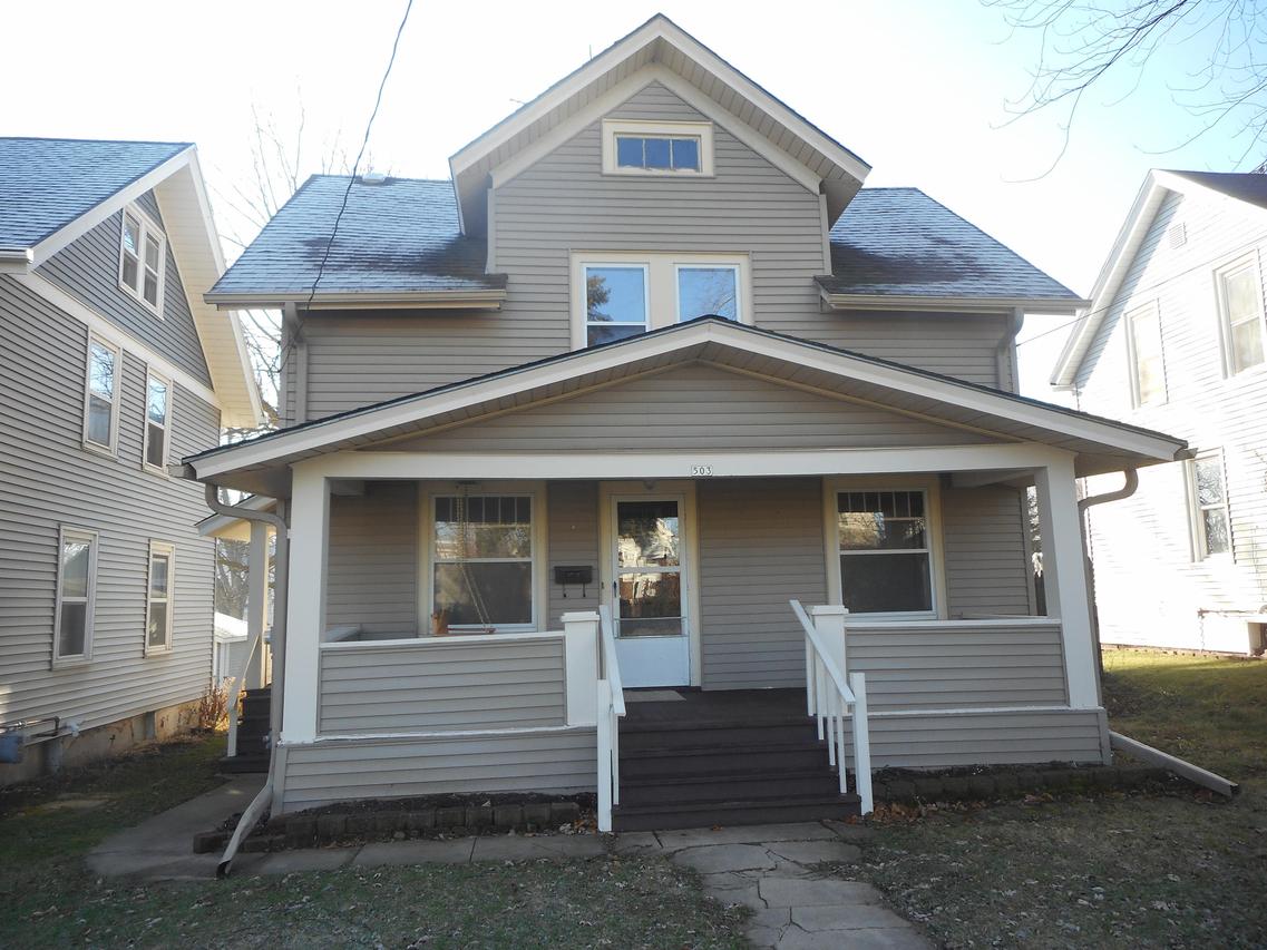 503 E Loos St, Hartford, WI 53027