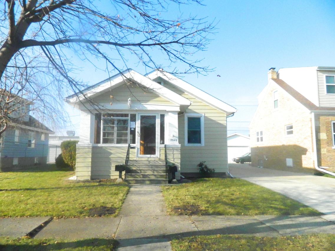 7540 29th Ave, Kenosha, WI 53143
