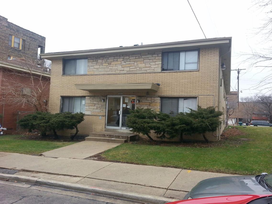 2522 W Wells St, Milwaukee, WI 53233