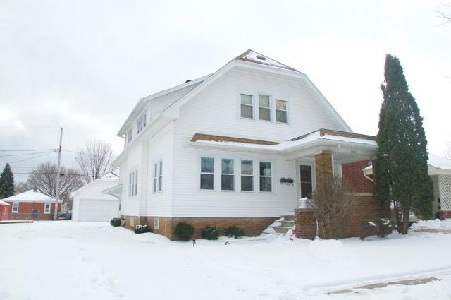 2923 Webster St, Racine, WI 53403