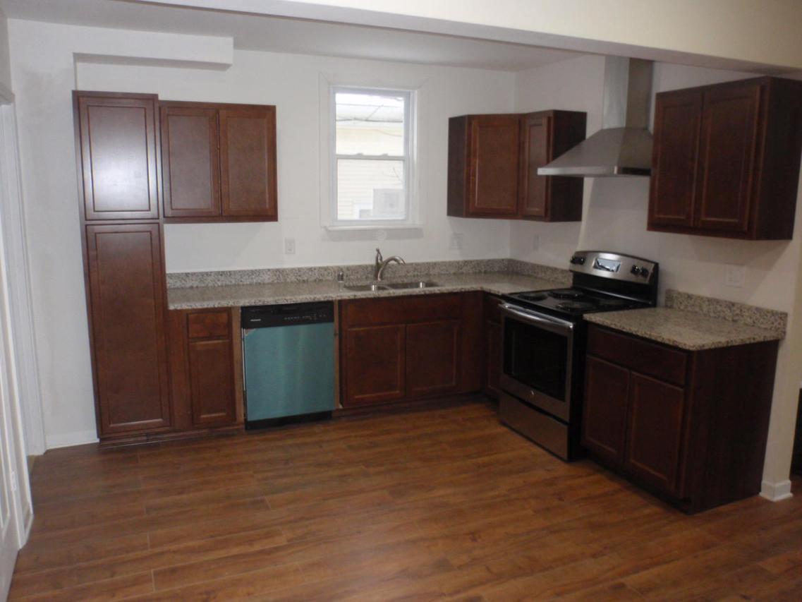 7750 W Hicks St, West Allis, WI 53219