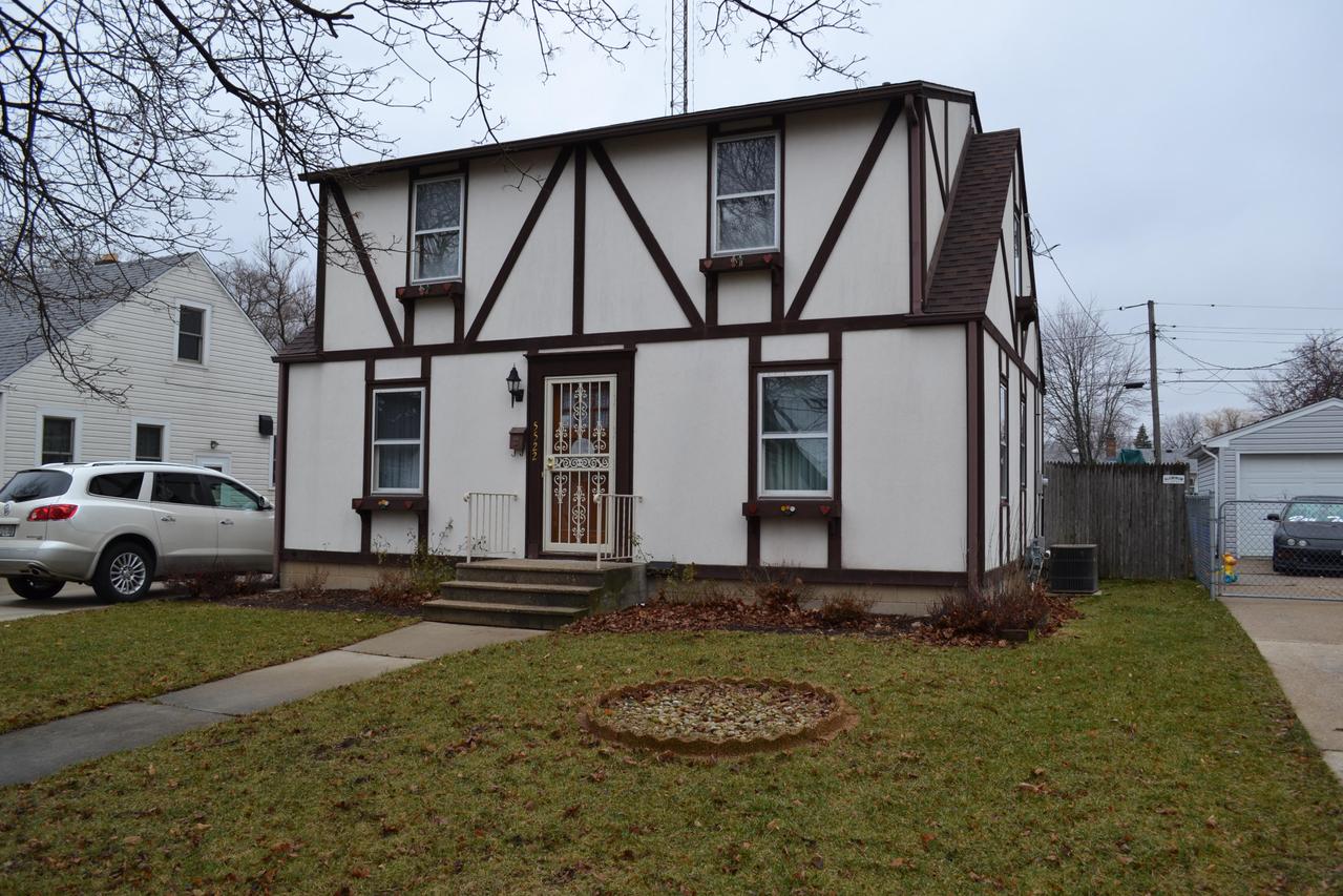 5522 37th Ave, Kenosha, WI 53144
