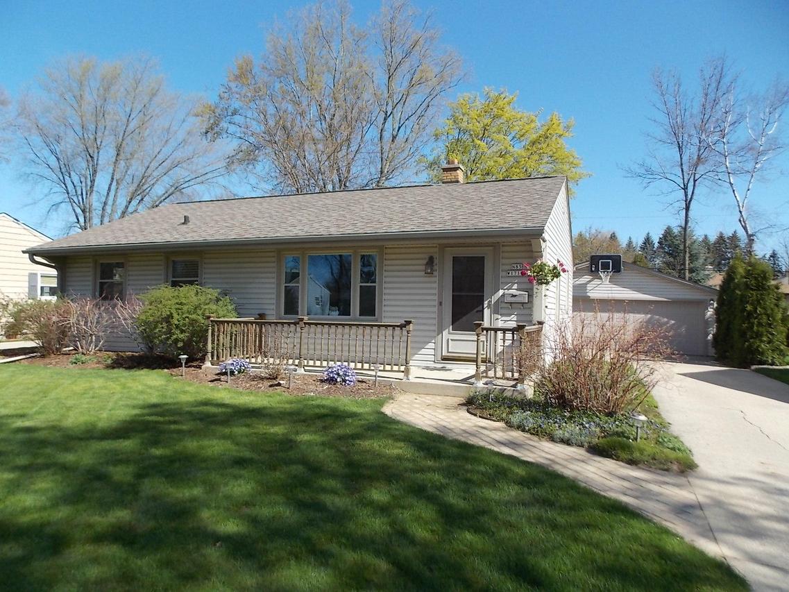 N85W17106 Lee Pl., Menomonee Falls, WI 53051