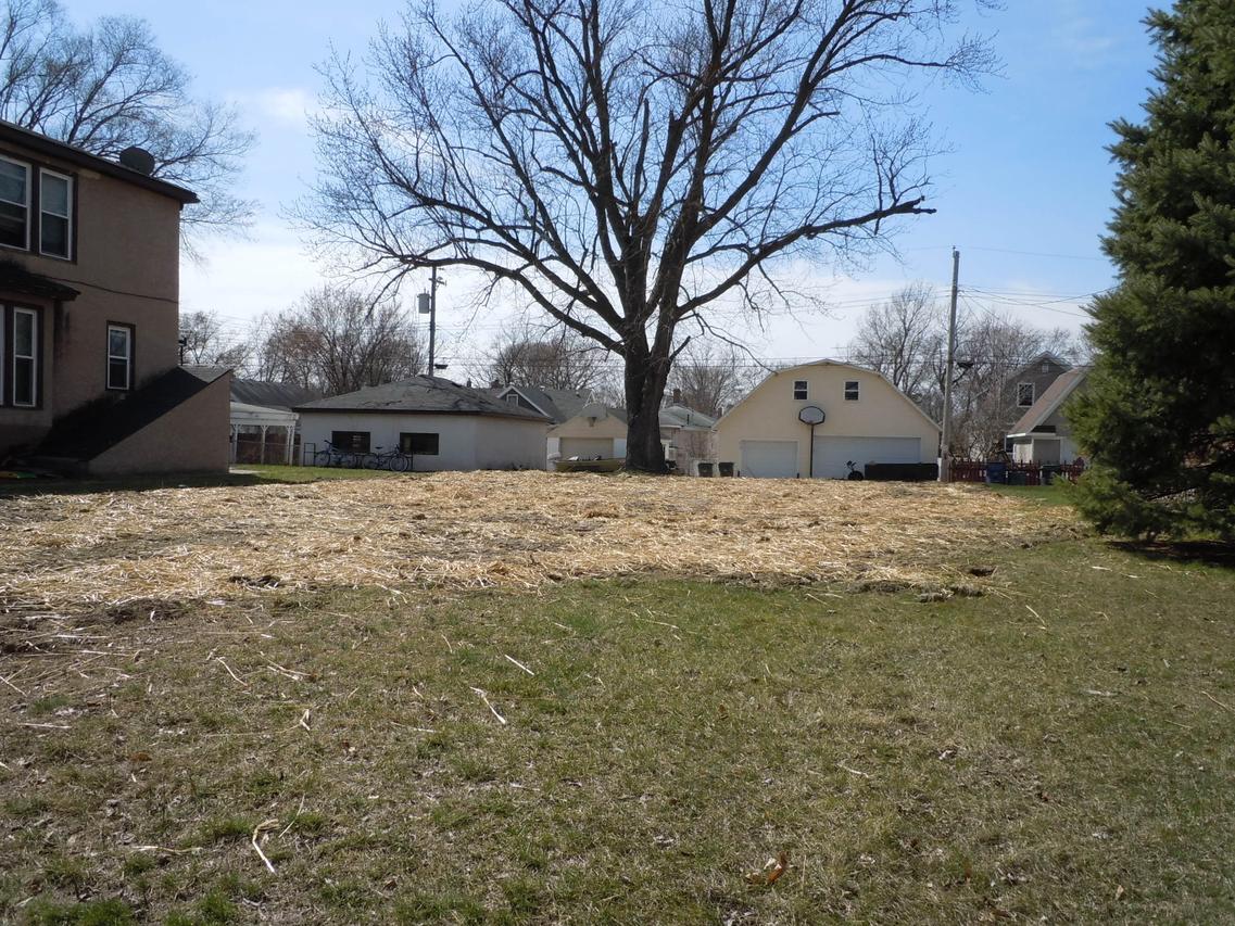 214 24th St., La Crosse, WI 54601