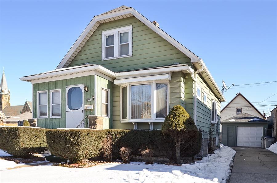 2468 S 16th St., Milwaukee, WI 53215