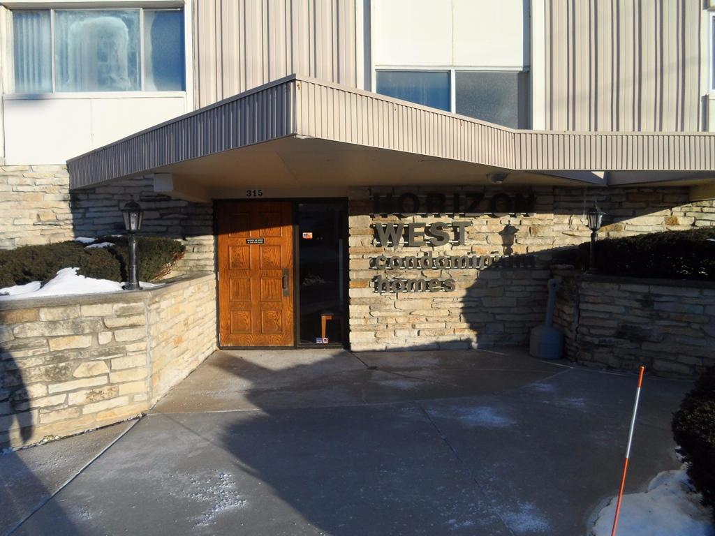 315 N West Ave. #302, Waukesha, WI 53186