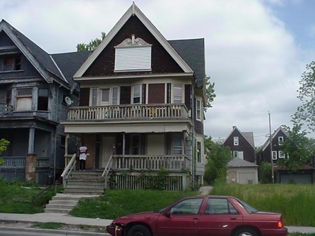 2014 N 41st St #2016, Milwaukee, WI 53208