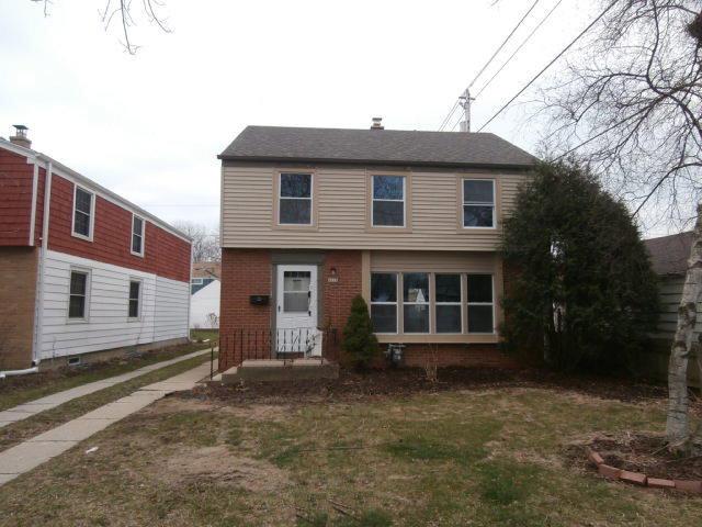 4816 N Idlewild Ave, Whitefish Bay, WI 53217