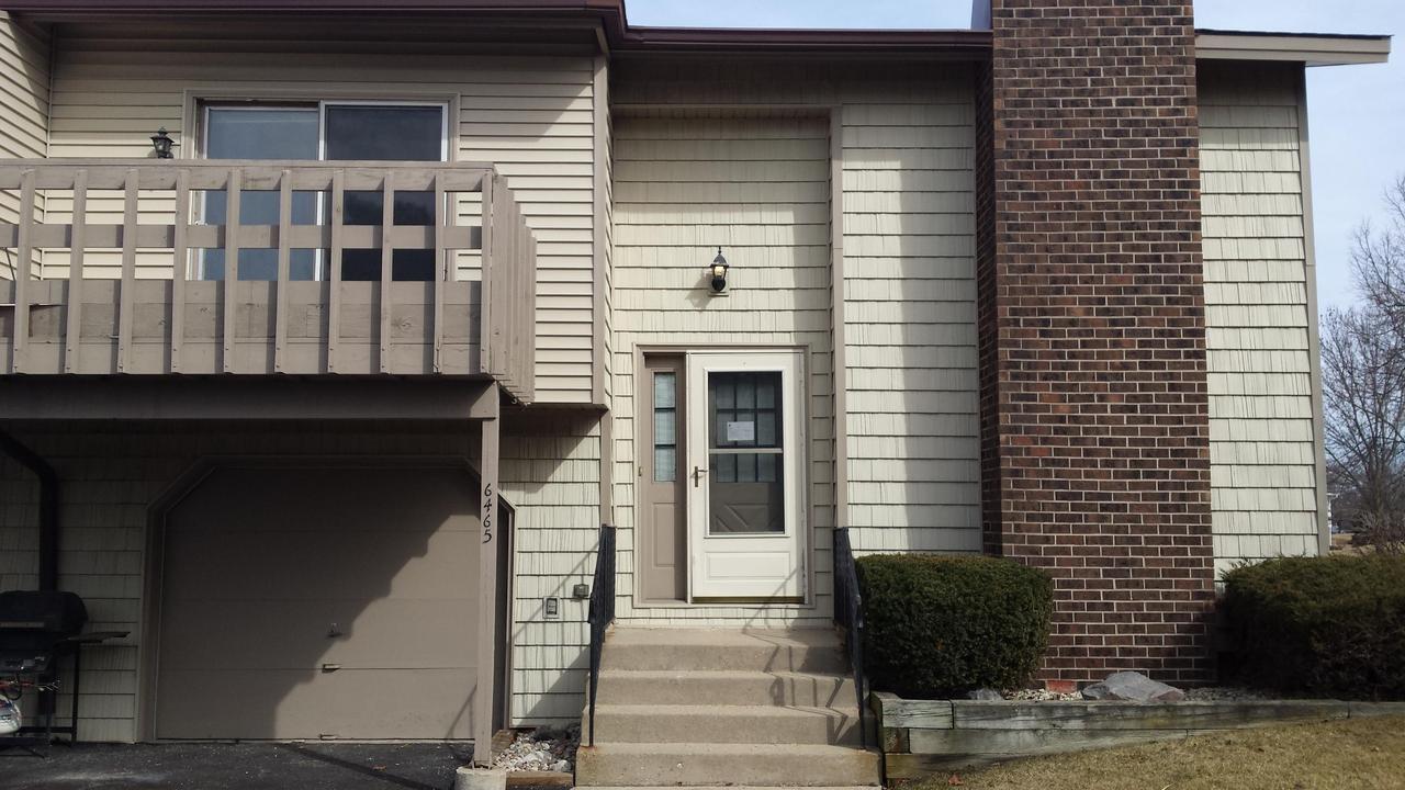 6465 S Whitnall Edge Rd, Franklin, WI 53132
