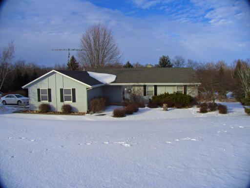 W3834 Scotch Heather Ln, Lafayette, WI 53121