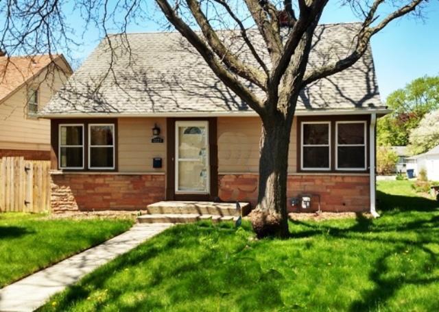 3227 N 81st St., Milwaukee, WI 53222