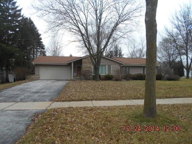 9141 N 60th St, Brown Deer, WI 53223