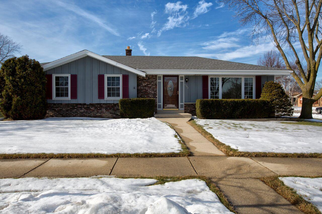 5545 S 25th St, Milwaukee, WI 53221